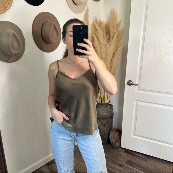 Satin Raw Edge Olive Green Tank Top Size Small - Picture 1 of 6